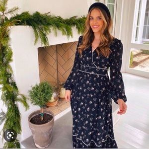 Gal Meets Glam Ariana Maxi Dress